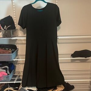 Chic Black Midi Dress